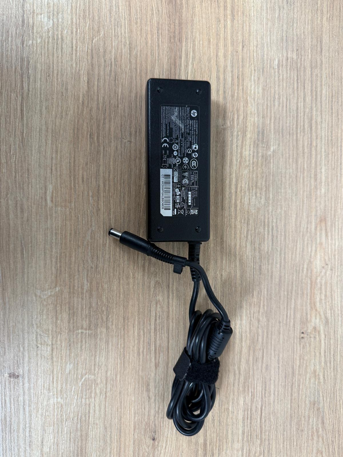 HP Laptop Notebook Orjinal Adaptör 19,5V 4,62A - Kalın Uç